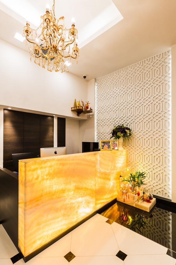 The Fah Silom Hotel Bangkok Buitenkant foto