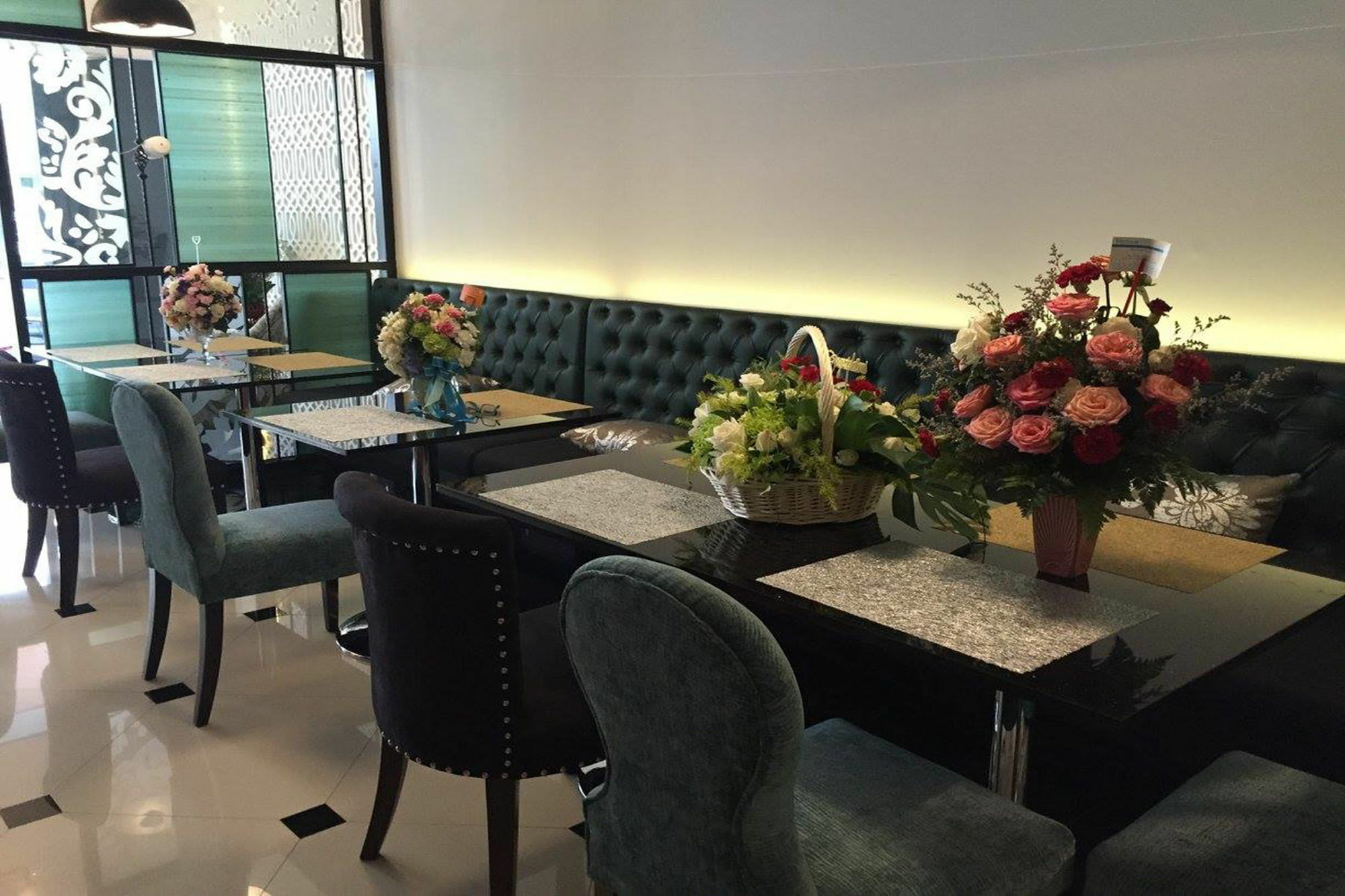 The Fah Silom Hotel Bangkok Buitenkant foto