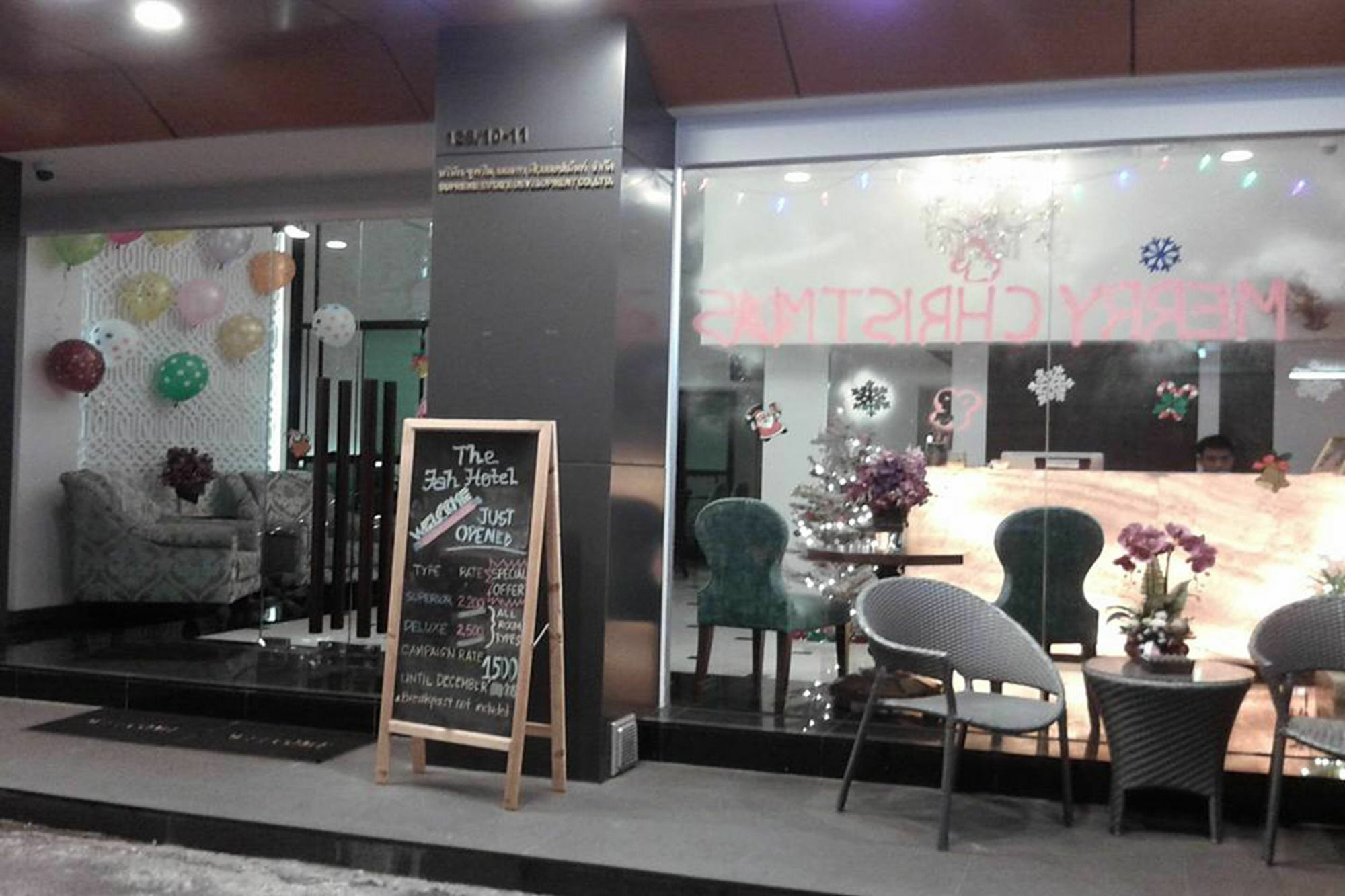 The Fah Silom Hotel Bangkok Buitenkant foto